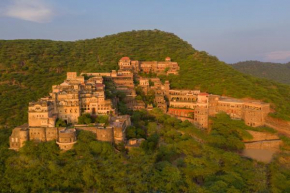 Neemrana Fort-Palace